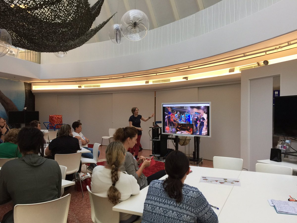 Bibliothecaire3's tweet image. @nickyringland #teachlearn16