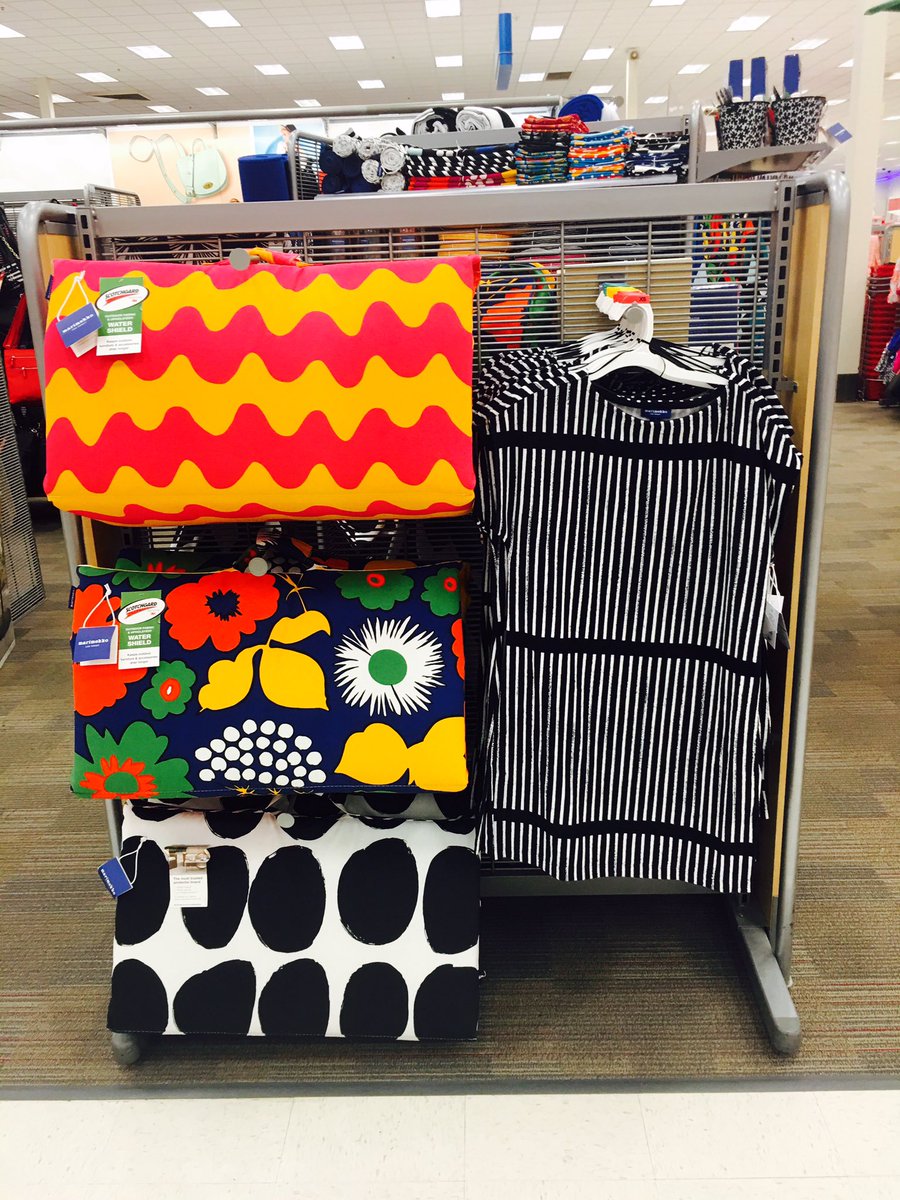 roxyvmtl's tweet photo. #MarimekkoForTarget #T1458 Top5SalesComp in #G392PERKS #Remerch @iBryRobertson @Jonathan_SYoung @therealdmck #VMTL https://t.co/U5hNU1xTNW