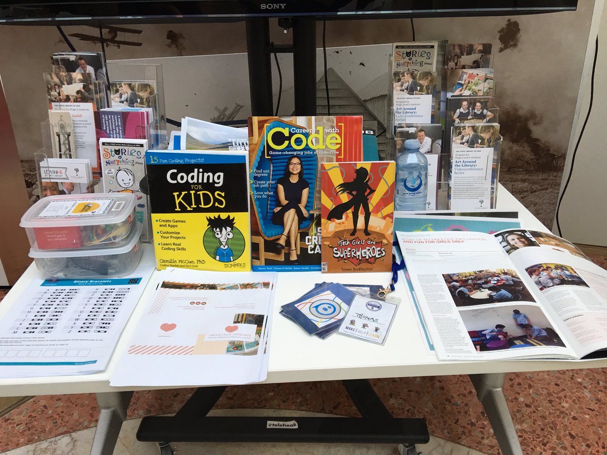 sunnysouth12's tweet image. Ready 2 present. #codinginthelibrary #teachlearn16 @SLANSW @SLNSW_Learning thanks @Bibliothecaire3 4the opportunity