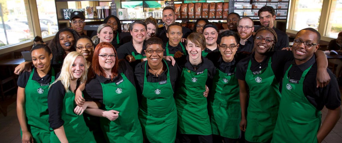 Starbucks opens first store in Ferguson in program to revitalize low-income communities. abcn.ws/1TawHTE