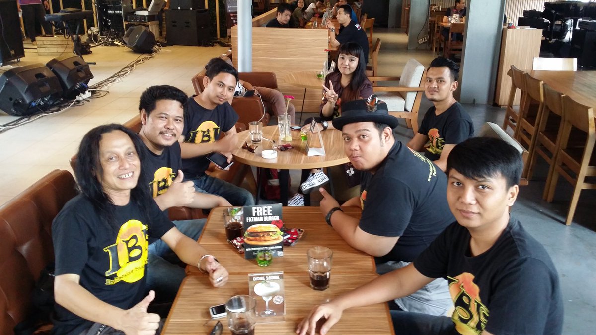 IndonesianBassFamily tweet media
