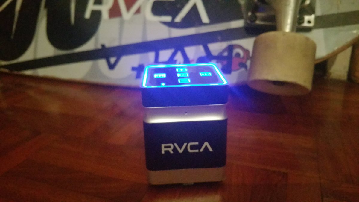 FCCPScomms's tweet photo. Adding branding to our Soundwaver+, meeting setup to showcase our designs. #FutureBusiness #skateworld #FCCPS #RVCA https://t.co/FJFm1ICoEC