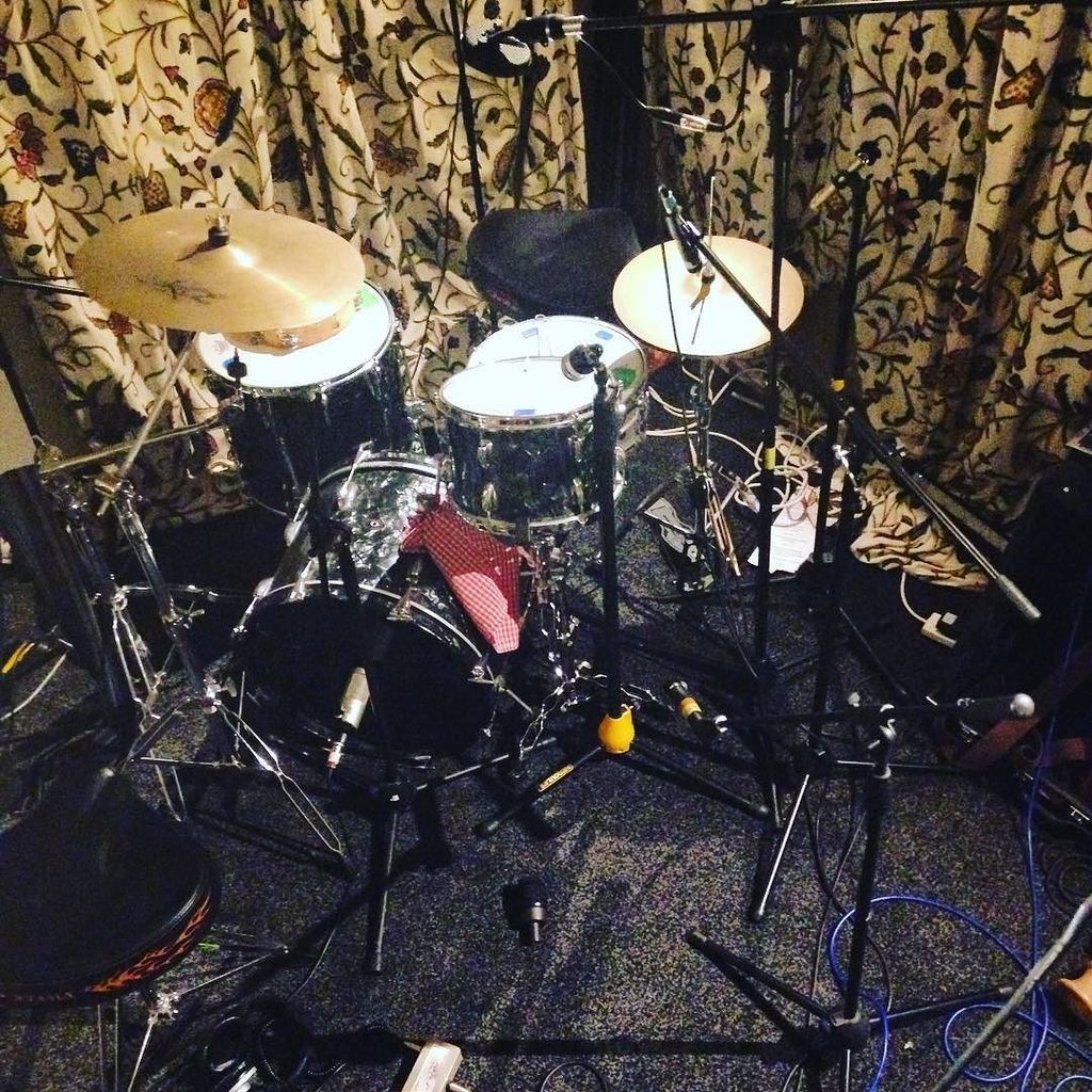 malpasmusic's tweet photo. Mcdrums playpen @jimmacaulaydrums #ludwig #ludwigdrums #coles #akg #shure #aea https://t.co/QhC3vRnQbn