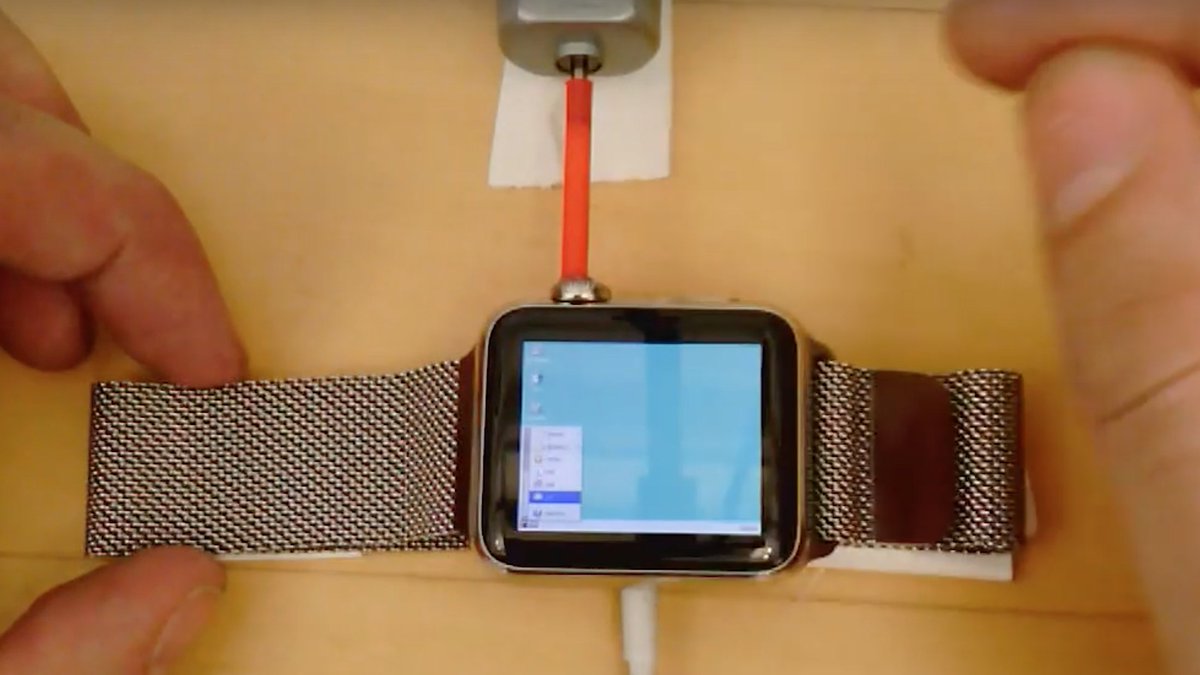 9to5mac's tweet image. Developer hacks Apple Watch to boot and run Windows 95 9to5mac.com/2016/04/30/dev…
