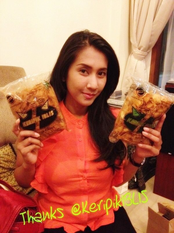 @TopTrendID <a href="/IklanSOLO/">Iklan SOLO</a> <a href="/BANDUNG_KULINER/">Kuliner Bandung</a> <a href="/iklan123/">Iklan jualan</a> Pedas,nikmat,gurih. Ga pernah nyesel coba Keripik IBLIS