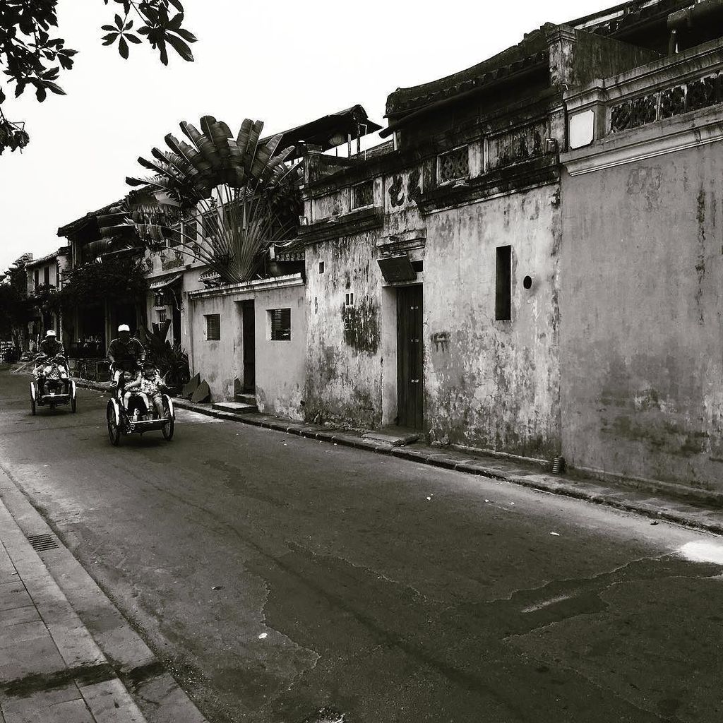 memvers_'s tweet image. Decisions decisions. Too have a dress tailored or not too have a dress tailored.... #decis… Tailor4less.com