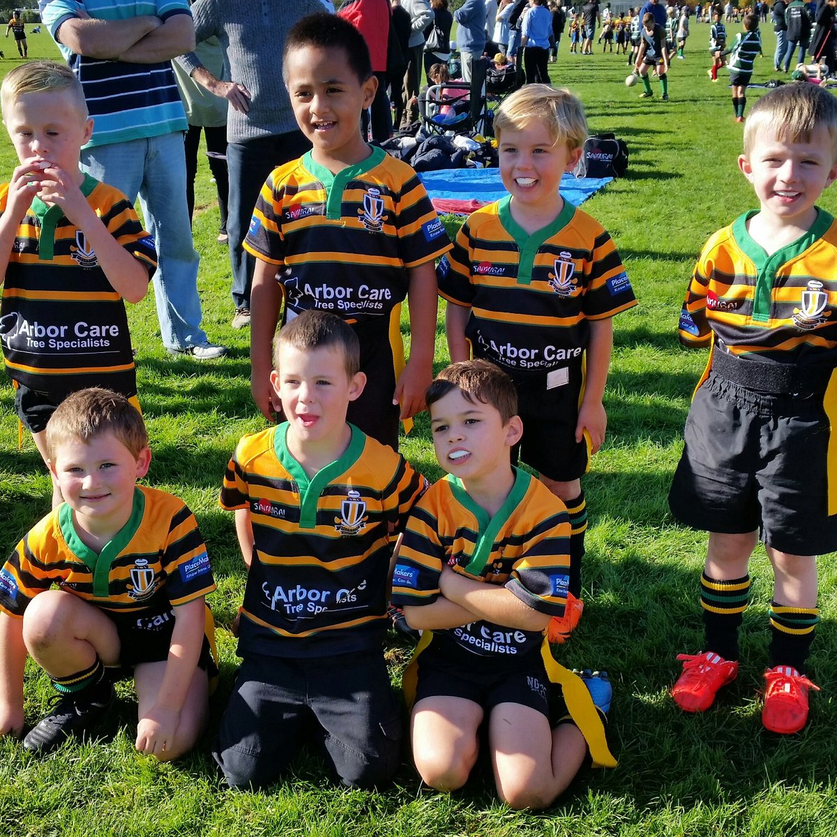 thecaketin_nz's tweet photo. My boy playing rugby today in his first tournament #nzjuniorrugby #Marist #futureallblack https://t.co/NteBhHs1Vi