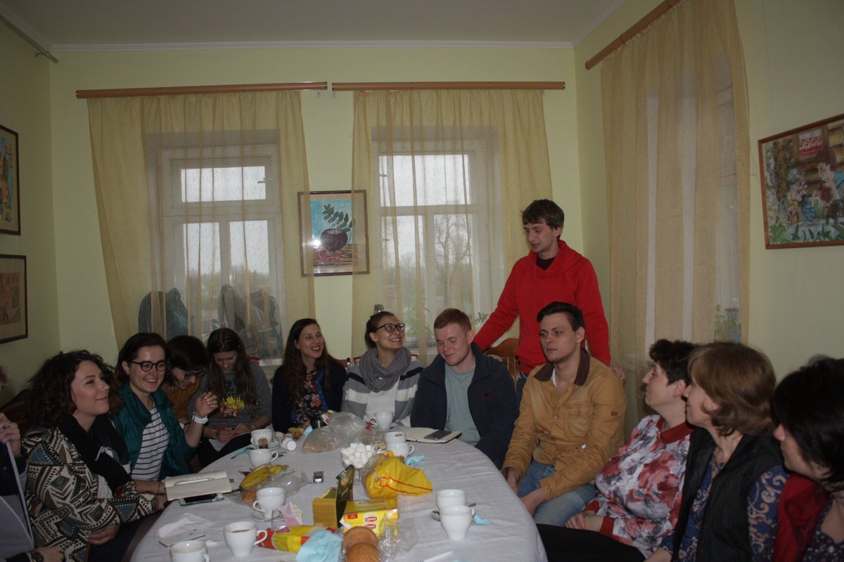 GradKrapivna's tweet photo. #Крапивна. Успешные места. #Шанинка исслед. обществен. пространства. https://t.co/vO3fdmDddj
#ProjectforPublicSpaces https://t.co/MM4vFnkRAk