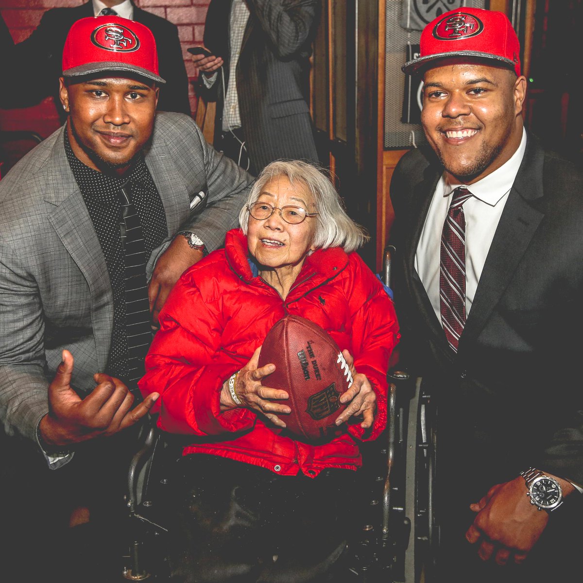 Season ticket members got a surprise visit from <a href="/DeForestBuckner/">DeForest Buckner</a> and <a href="/IamJoshG/">Joshua Garnett</a> at <a href="/BourbonSteakPub/">Bourbon Steak & Pub</a>! #49ersDraft