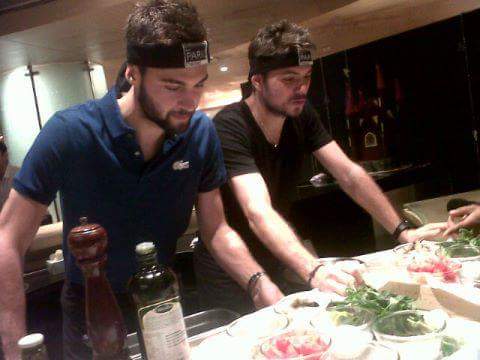chda7777's tweet photo. 😍👌💕 #ChefStan #ChefBenoit #BestBuddies #Friends #Paire #Wawrinka ❤ https://t.co/vS5jF7SyR6