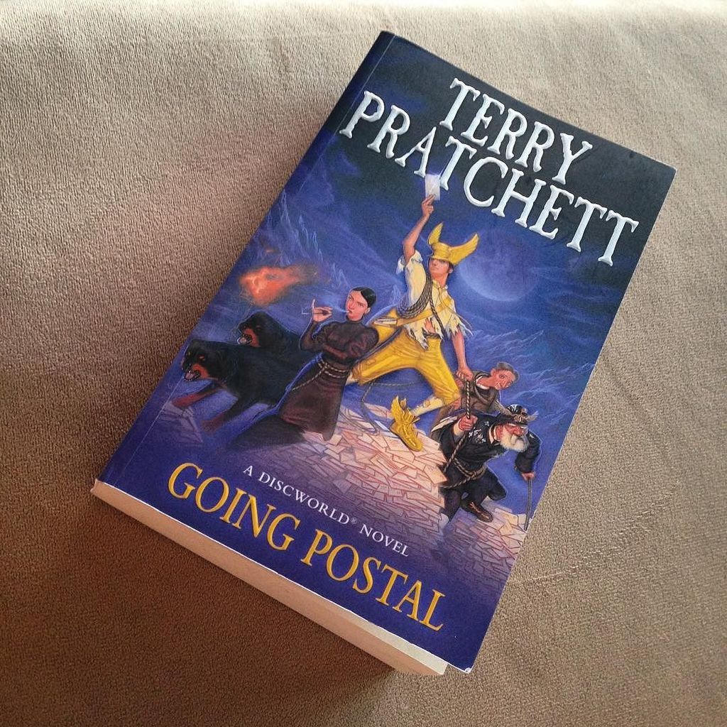 gingagma's tweet photo. Finally!!! #goingpostal #discworld #book #terrypratchett #fmsphotoaday #fms_book https://t.co/dMAAJViziT https://t.co/ComWTb3Dtv