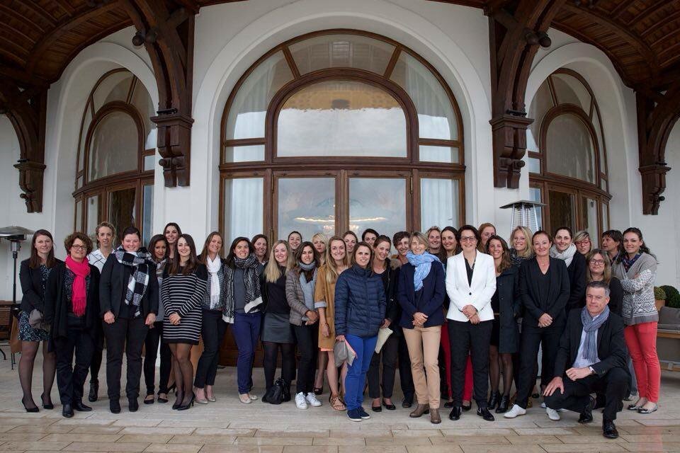 Sympa la 1ère édition du #JabraLadiesOpen @justine_dreher @ilescudi @LucieAndreGolf <a href="/ProvotAriane/">Provot Ariane</a> Bravo <a href="/Val_Derrey/">Valentine Derrey</a>