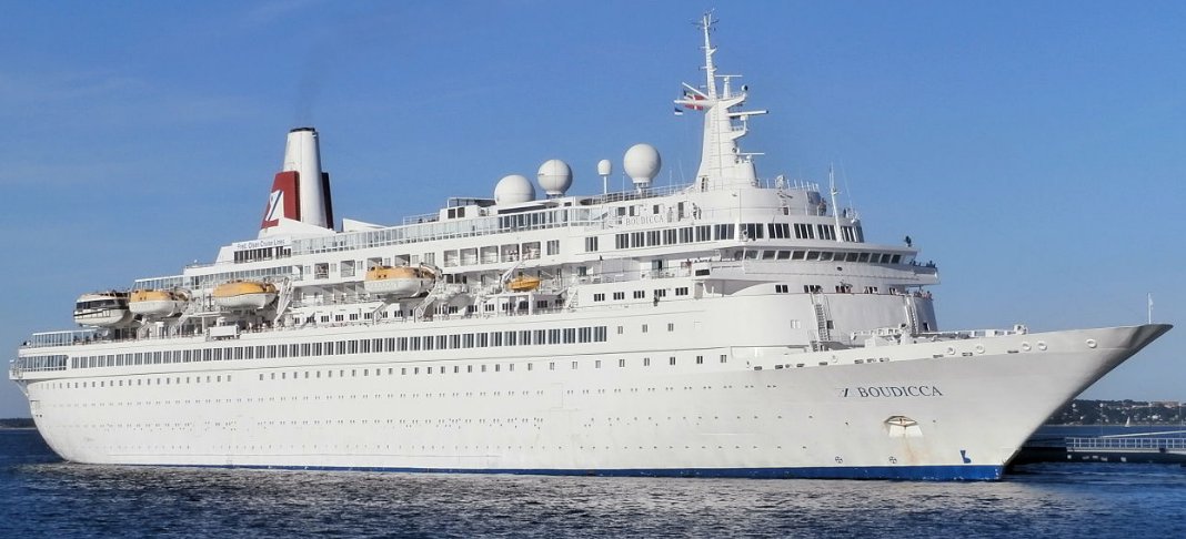 SaxonRoger's tweet photo. Scrabster welcomes MV Boudicca en route Invergordon > Tobermory. https://t.co/udmtZ2gHTM