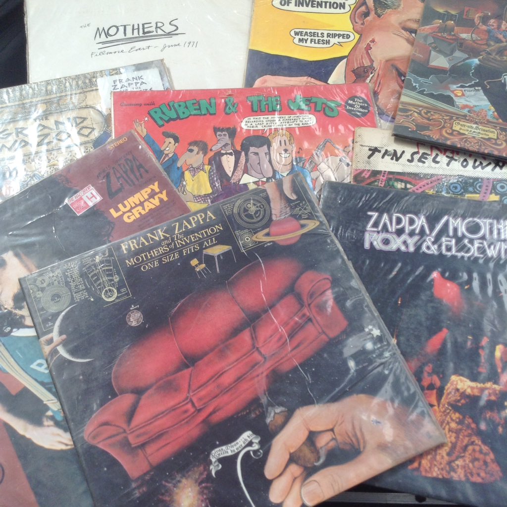 The Great Wall of vinyl goes under the hammer on Monday <a href="/1818auctioneers/">1818 Auctioneers</a> with <a href="/KevKendal/">Kev Kendal Music 💛🤍💙</a> Viewing today #vinylgnome