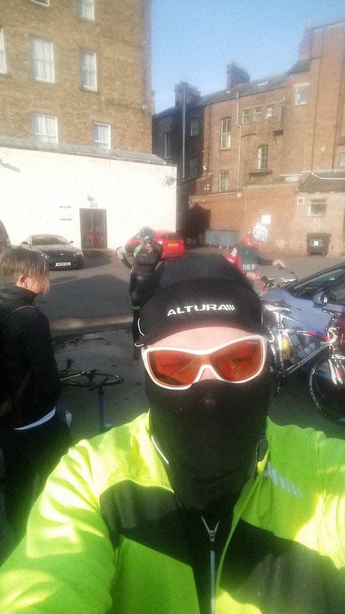 MggW's tweet photo. It's 'fresh' this morning = Arctic explorer look #3DOTE @btp3dote @VictimSupport @MindCharity @RBF1858 https://t.co/jm26QsdkTI