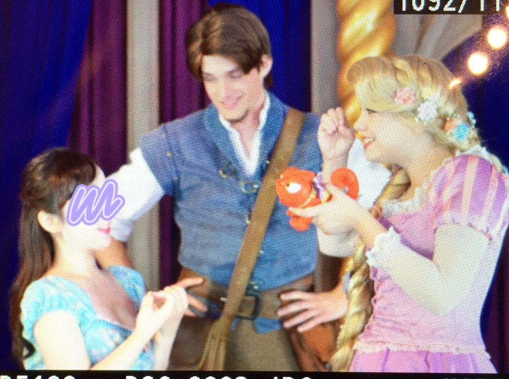let_fly_lantern's tweet photo. アナハイム２日目💕
ずーっと心残りだったロイヤルシアターのTangledが復活してくれたの😢💖
コメディショーなのにラプヲタ感動しすぎて泣く問題😂☜ 充実☺️！
#ももわーるど https://t.co/Vh6ekcDIgt
