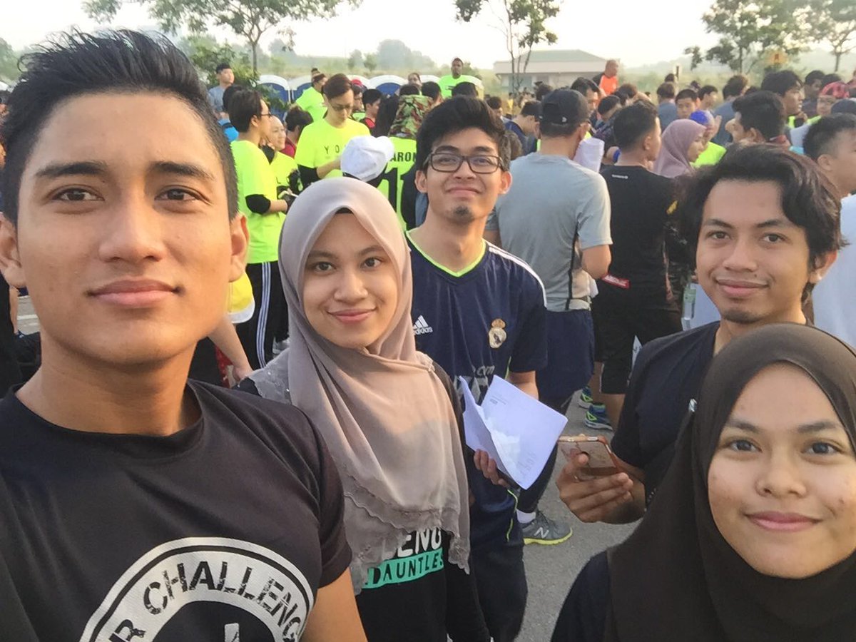 aliffaisal93's tweet photo. Haaaabis ! Hahahahaha #20km #20obstacles #ViperChallenge2016 https://t.co/oOcpyoIc7d