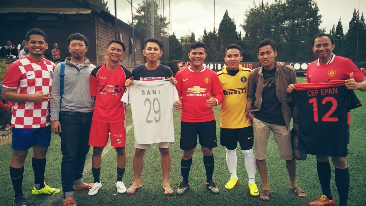 fikri_ab's tweet photo. Sabtu pagi di Football Plus Arena..
#TelkomBandung
#Olahraga 
#TelkomFC https://t.co/acJWygUp5c