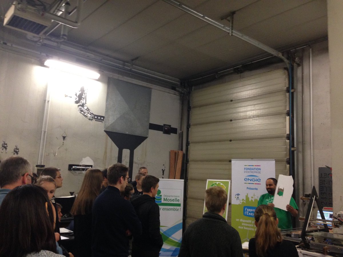 GENumerique's tweet image. #HackCollège @MDesign___ Discours d'ouverture de Fawzi