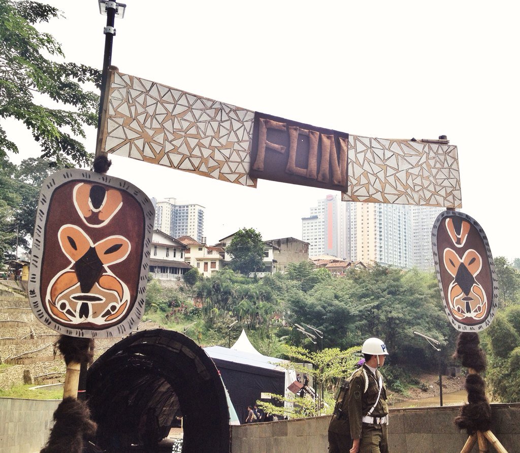 [OPENING]
Penampilan <a href="/listraunpar/">LISTRA UNPAR</a> dan kata sambutan dari Kajur HI Unpar