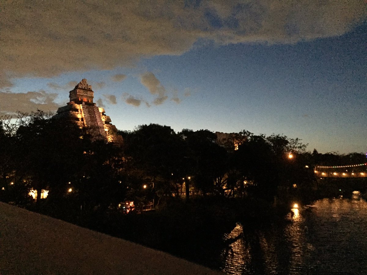 Disney_5884's tweet photo. 2016.04.29 in TokyoDisneySea⑧ https://t.co/LdLqDLUYt8