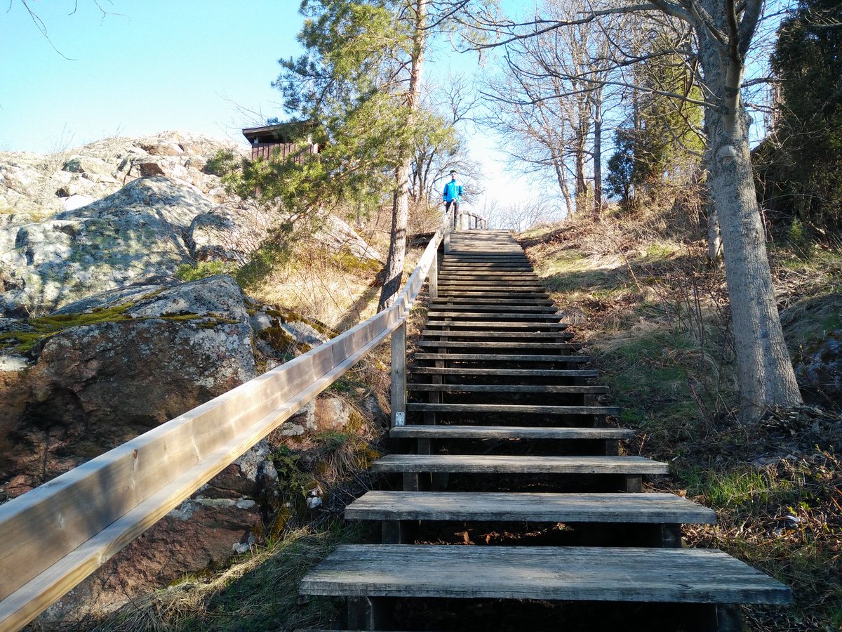 SamiMnty's tweet photo. @tourescaliers Täydellinen #tourhöystö kuvauskeli #priimaa #tourdesescaliers #tourdelacapitale #happoa https://t.co/6EiYiITGzx