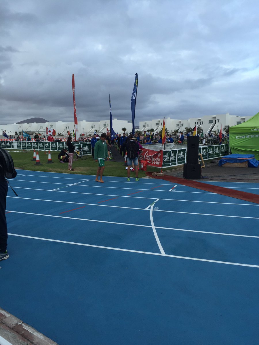 uobbafootball's tweet photo. Race Day - Fantastic opportunity for the 20 UOB students working on Volcano Triathlon @clublasanta @UoB_SSPA https://t.co/FZk44BIKJY