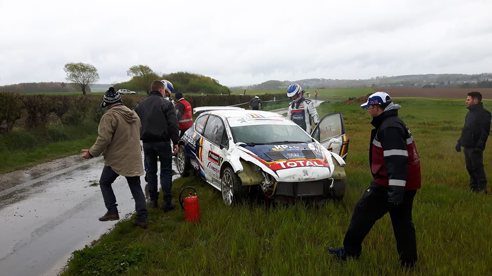 RTLRally's tweet photo. Exit Kris Princen. #namen #brc #jambes #krisprincen #rallyedewallonie #peugeotbelux #peterkaspers #rally #peugeot https://t.co/cHDF7mFZyi