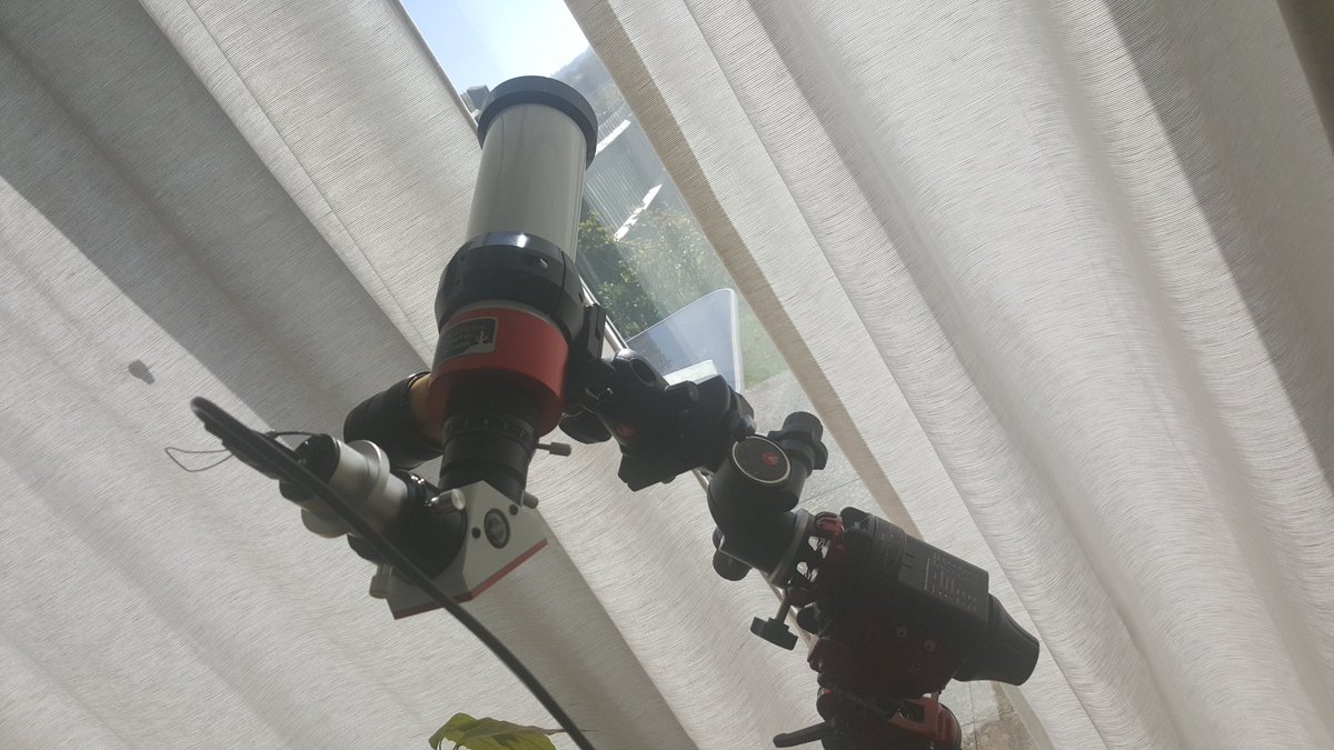 myrialejean's tweet photo. Got the toys out :-) #sunwatching #solar https://t.co/F03bEEBu26