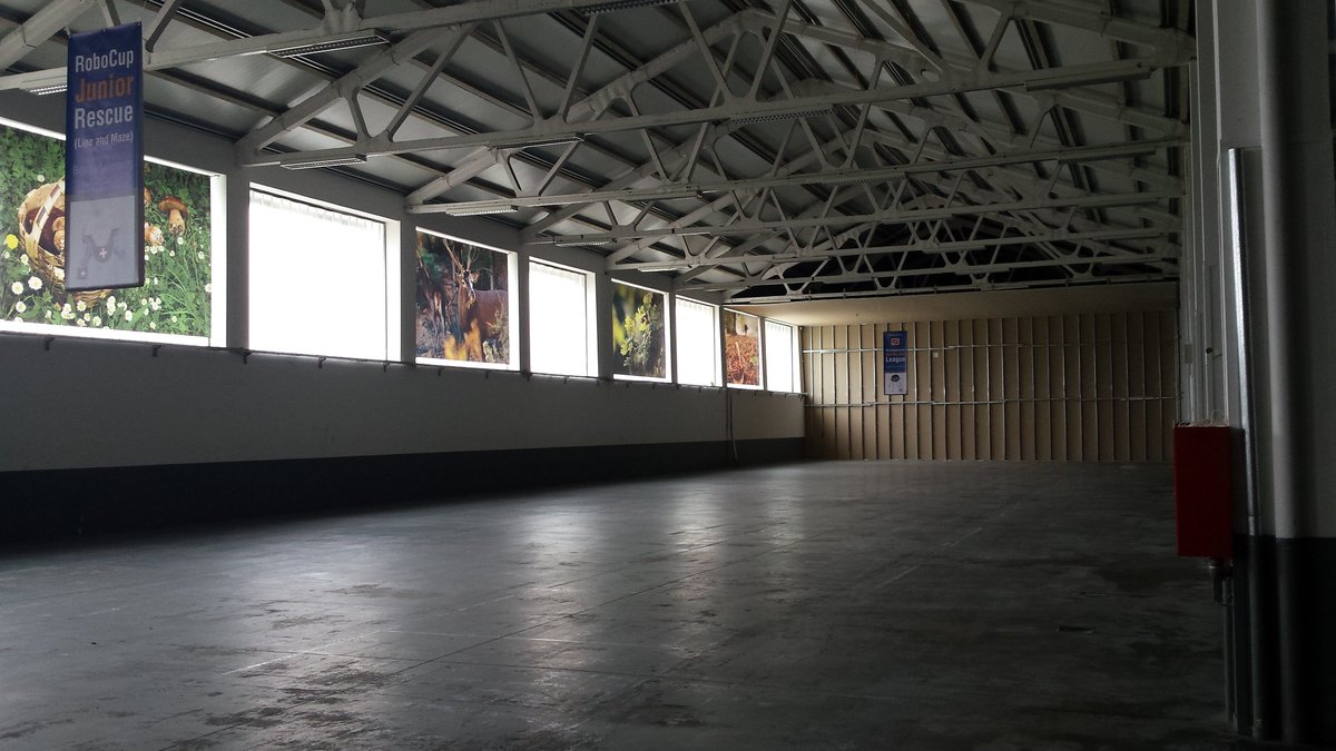 robotica2016's tweet photo. @robotica2016 fase de construção - Dia 1 https://t.co/wjZy8SvFbM