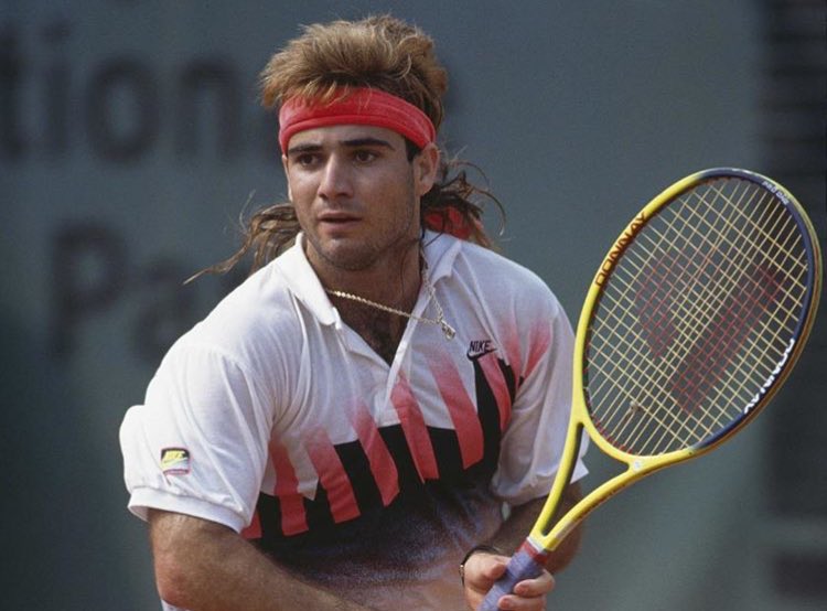Stukje terug in de tijd kijken herinnert u zich deze nog nog #lasvegaskid #nike #andreagassi winnaar 8 slams 🏆#hero