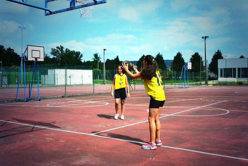 LetiLebon_'s tweet photo. Un mes ya de la operación y lo único que necesito es volver..💛🏀 https://t.co/PdkuL7gcvS