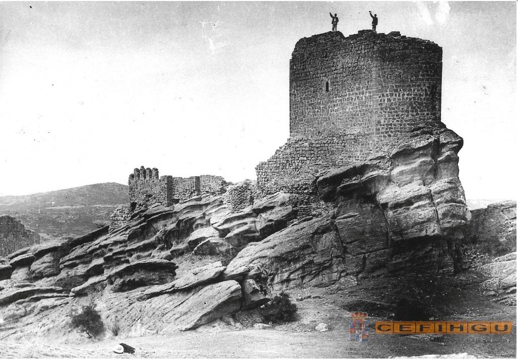 amigosahpgu's tweet photo. Vista general del castillo de Zafra
Fuente: https://t.co/6M7wjMwGEJ CEFIHGU
#CampillodeDueñas #GameofThrones https://t.co/XA0SsoaEiZ