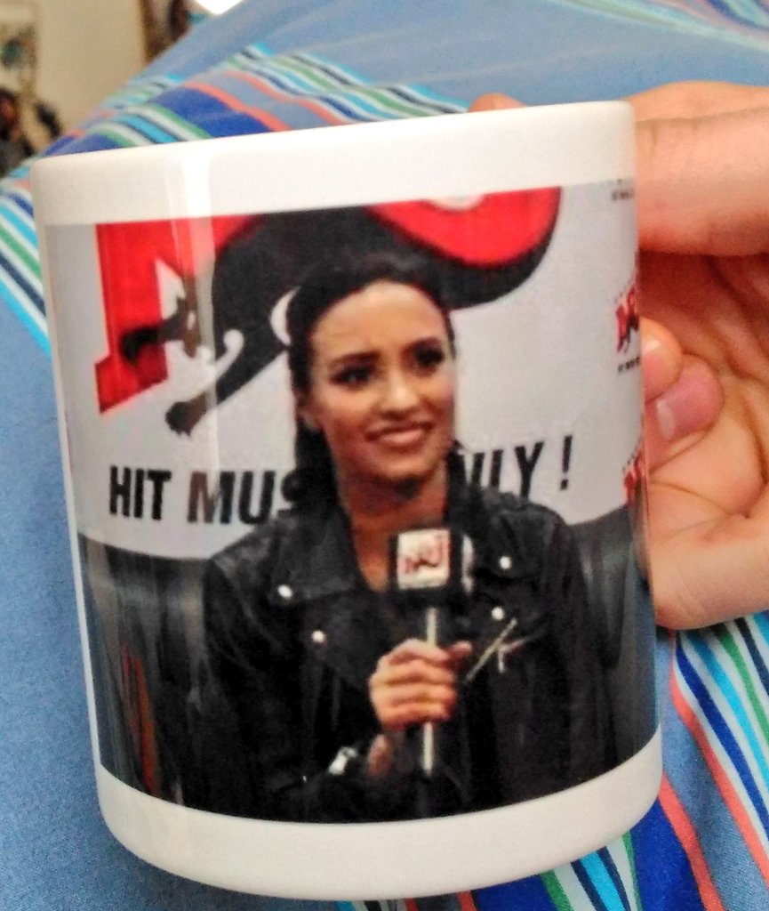 HayleyBailey7's tweet photo. @scott_mills @Chris_Stark @ddlovato  clearly too obsessed, this was my birthday present from my fiance #ilikemugs https://t.co/LUEIk3MfA0