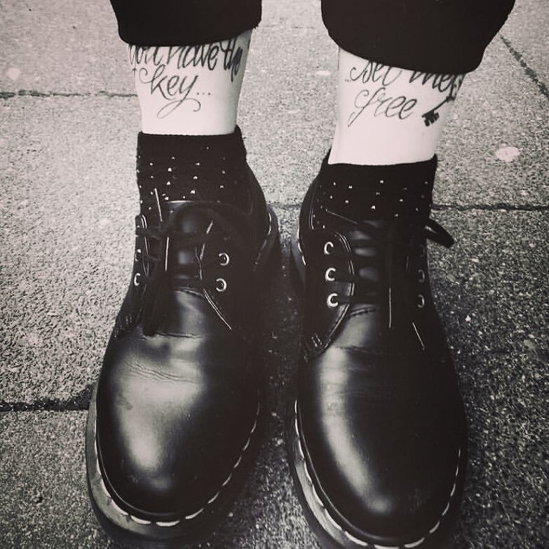 xxx #boots#photo#photography#selfie#tattoos#tattooart#tattosofinstagram#tattoaria#tattooed#lifetattoo#fashion#desin…