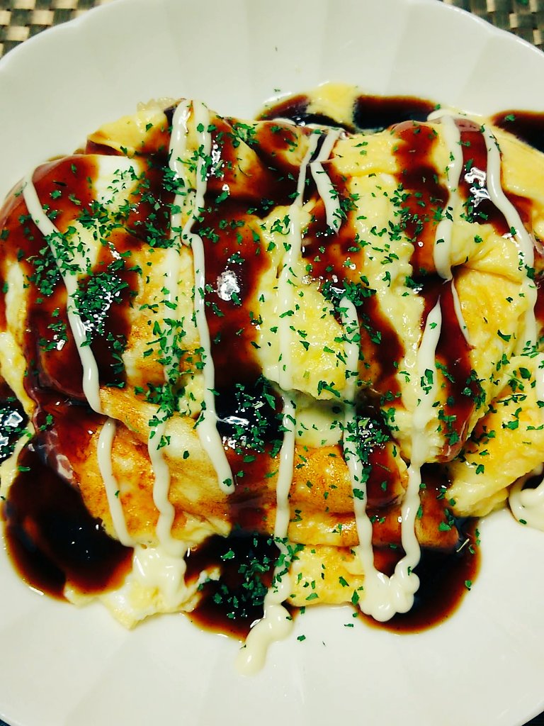 WorkerHello's tweet image. 今日の夕飯はお好み焼き風オムライス作りました！
これがウマいんだな…✨✨✨✨