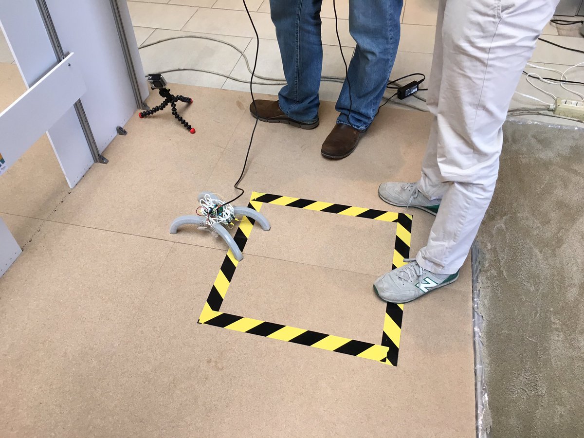 antoriccelli's tweet image. Ora: nuove frontiere dei #robot flessibili a #softroboticsweek2016 @ScuolaSantAnna oggi immagini su #Telegranducato