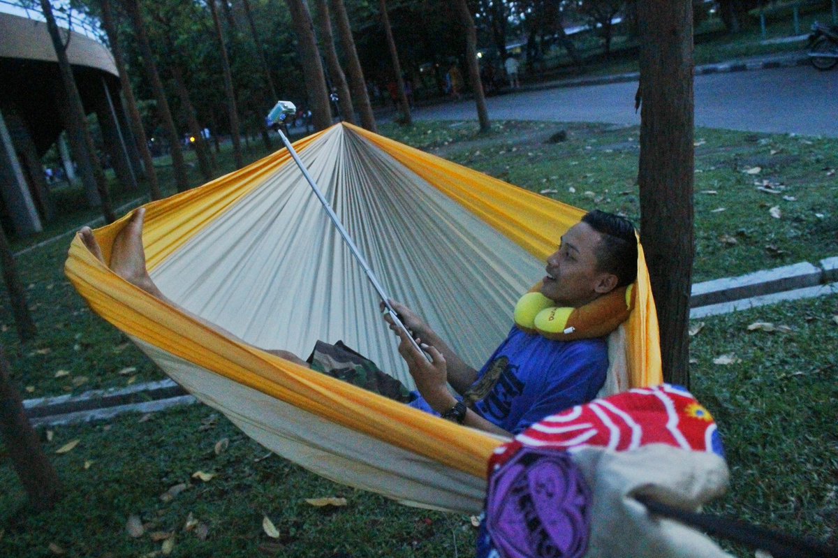OutdoorPyramid's tweet photo. #salegear Hammock Love 3mx2m+ S-Hook + Nautical Ropes hrg 300rb. | BBM 5E7FA986 Line : @swk8094v  @infopendaki https://t.co/ACQHSceYOx