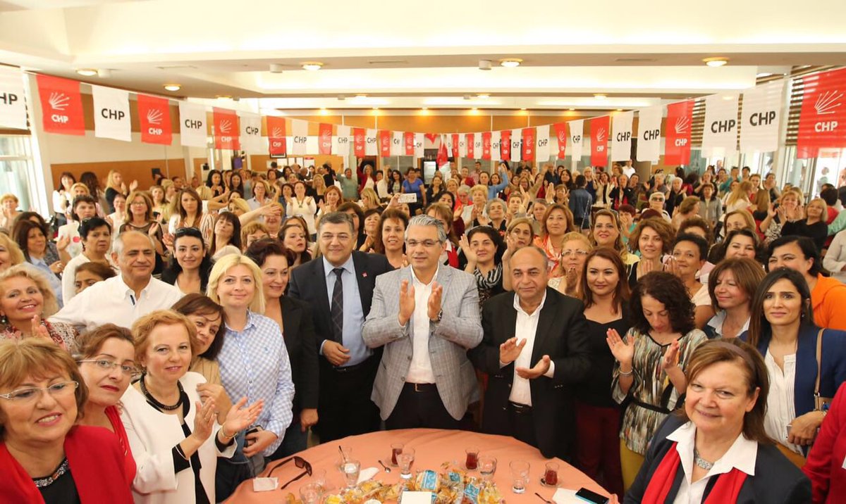 hmutluakpinar's tweet photo. CHP İzmir İl Kadın Kollarımız tarafından düzenlenen dayanışma kahvaltısına katıldık. Kadınlarımızla daha güçlüyüz.. https://t.co/cQ7HArk5ZC