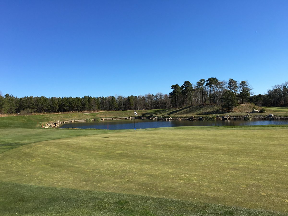 It's a great day for 9 at the Links!  Come on out and join us for 9 holes with a cart for only $30!!