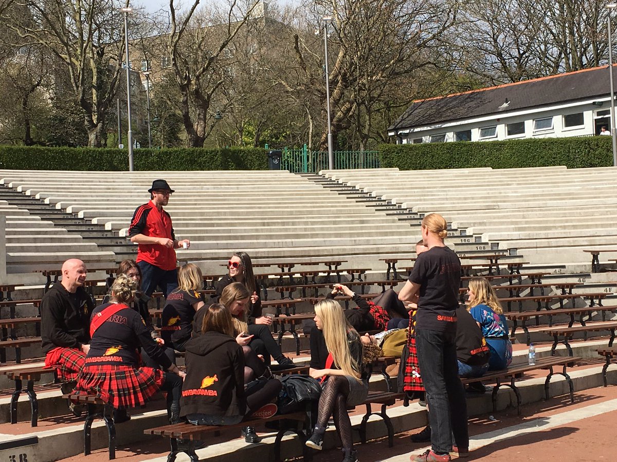 LetsBEAGin's tweet photo. Well @SambaYaBamba are loving the sun andBandstand today! Why not join them? Tix available at the door! #Kelvingrove https://t.co/cZmaEiUXCi