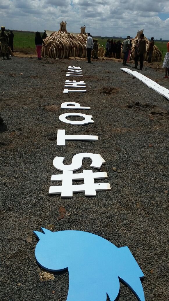 No one has any business trading in Ivory HE <a href="/UKenyatta/">Uhuru Kenyatta</a> #WorthMoreAlive