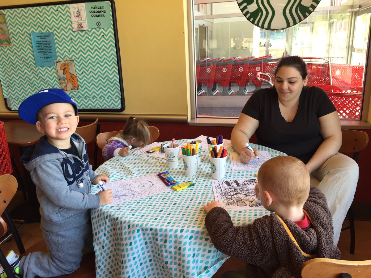 julesx521's tweet photo. The kids are excited to color at #Target #T2249! #KidsColoringEvent @Ecorreia80Erica @aimeenunz @sarahnold https://t.co/XOqOGgCMWu