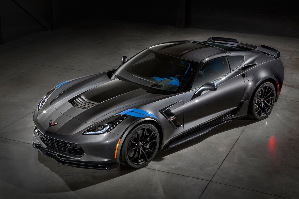 MotorTrend's tweet photo. 2017 #Chevrolet #Corvette Grand Sport Coupe prices released: https://t.co/JqXumZNBLj https://t.co/EaigNixR7L