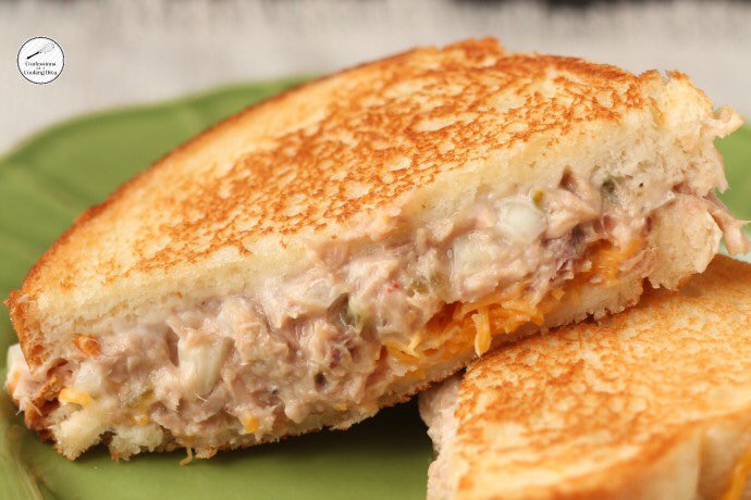 SamSmithSailorz's tweet image. @samsmithworld I'm making yummy Tuna Melts with freshly baked bread &amp;amp; Cesar Salad with Avocado😋😋Would you like some?