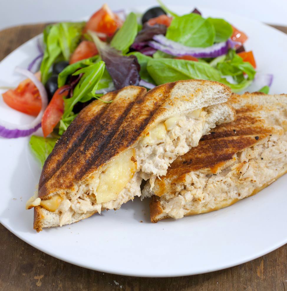 SamSmithSailorz's tweet image. @samsmithworld I'm making yummy Tuna Melts with freshly baked bread &amp;amp; Cesar Salad with Avocado😋😋Would you like some?