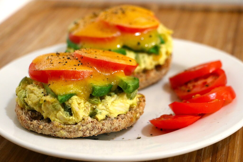 SamSmithSailorz's tweet image. @samsmithworld I'm making yummy Tuna Melts with freshly baked bread &amp;amp; Cesar Salad with Avocado😋😋Would you like some?