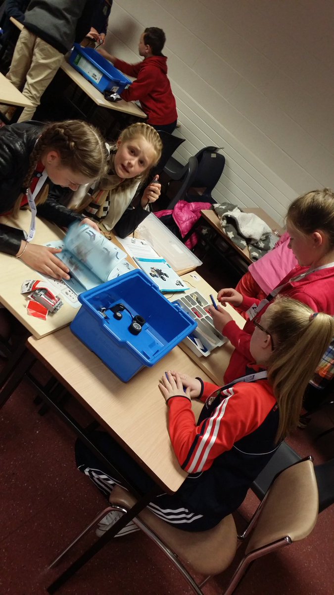 Learnit_Ireland's tweet photo. Awesome working going on today with @LearnStorm2016 @lifetimelabcork @WeAreExcited https://t.co/lpvKx8QRWM