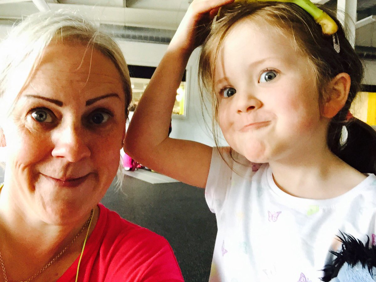 CarleyAves's tweet image. #simplysweat @Simply_Gym Hinckley. Workout for me, yoga bananas for my monkey!