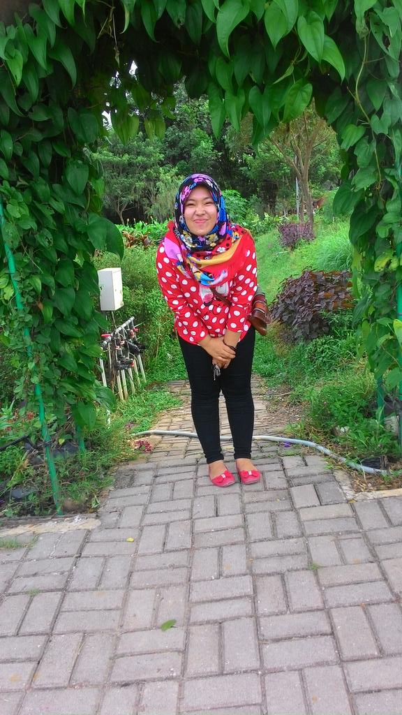 Lessicaem tweet picture